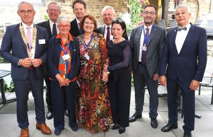 Nouvelle réunion du groupement Eurostar des 6 clubs rotariens européens à Coblenz. 
Une rencontre chaleureuse et amicale !!